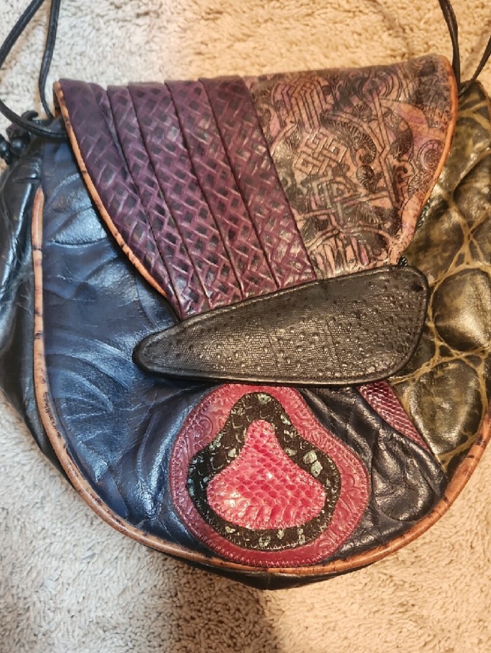 Pinky Patchwork Leather Crossbody Bag Multicolor VINTAGE